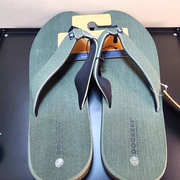 DOCKERS Men\'s Premium Flip Flop Sandals Size XL 12-13 main image 10